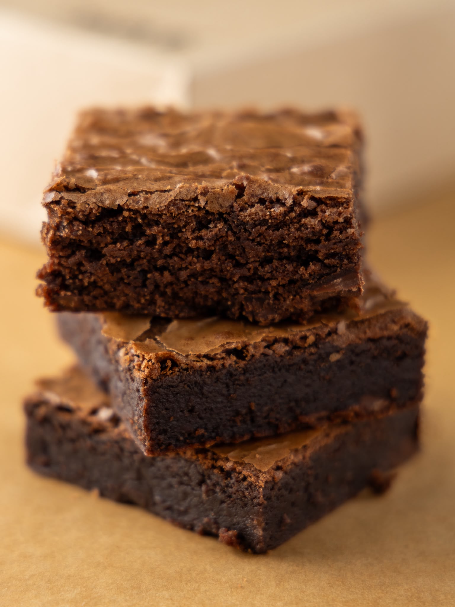 Pilha de brownies artesanais
